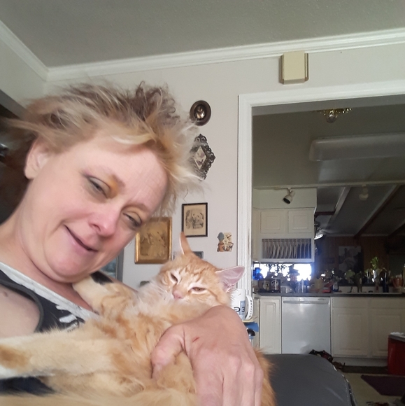 Meet your Posher, Kathleen - Picture 2 of 4